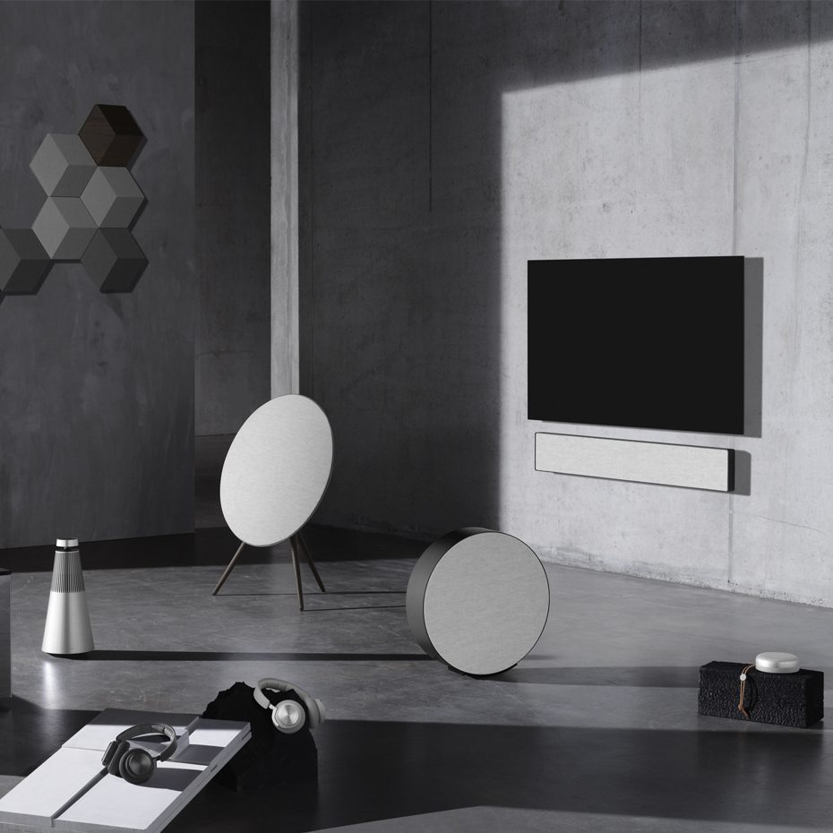 2 Bang & Olufsen® Herning BeoSound Edge