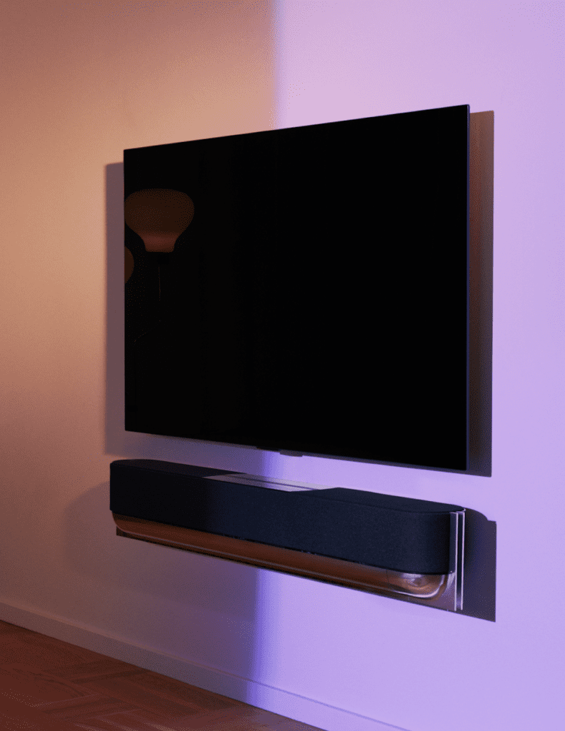 Beosound theatre Beosound theatre i alu med sort front